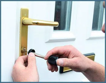 Hamden Locksmith Store Hamden, CT 203-433-3472 - 15-emergency-lockout